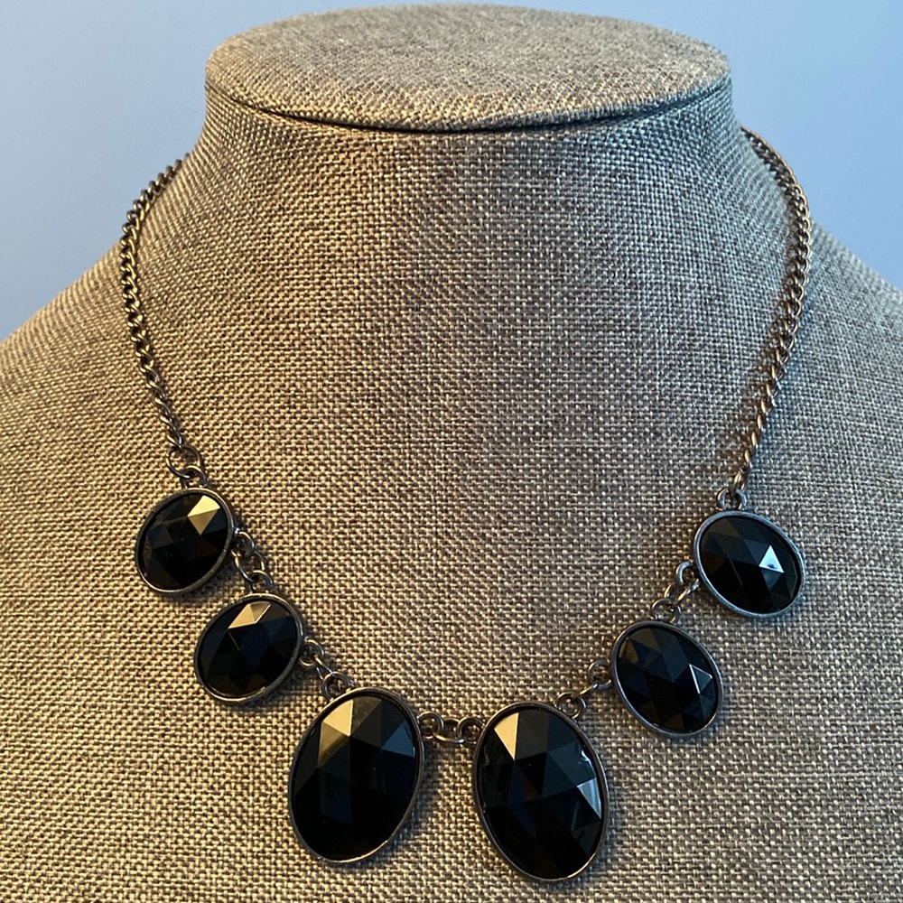 Vtg Black ‘Stone’ Statement Necklace